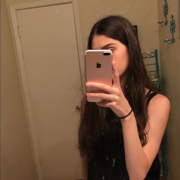 Meet your Posher, Brianna - Picture 1 of 1